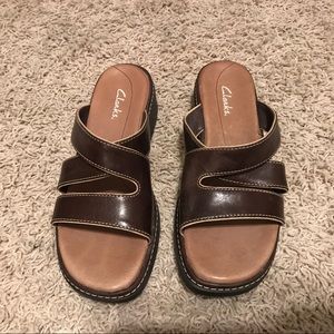 Brown leather clogs comfort mules Clarks 10M